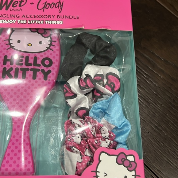 🆕 Wet Brush + Goody Detangling Bundle Hello Kitty - Picture 5 of 7
